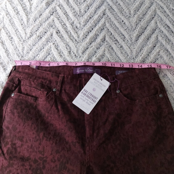 Gloria Vanderbilt midrise Jean Camo size 10 - Picture 6 of 6